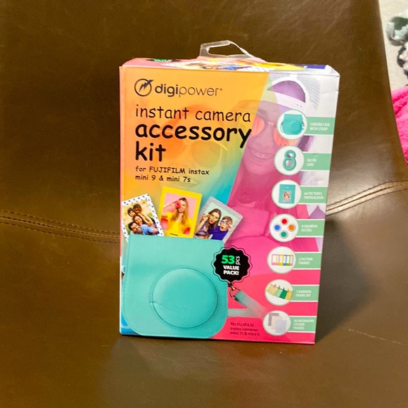 Other - POLAROID KIT!! i got it as a present but hasnt been touched!! 💗